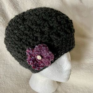 Cloche hat